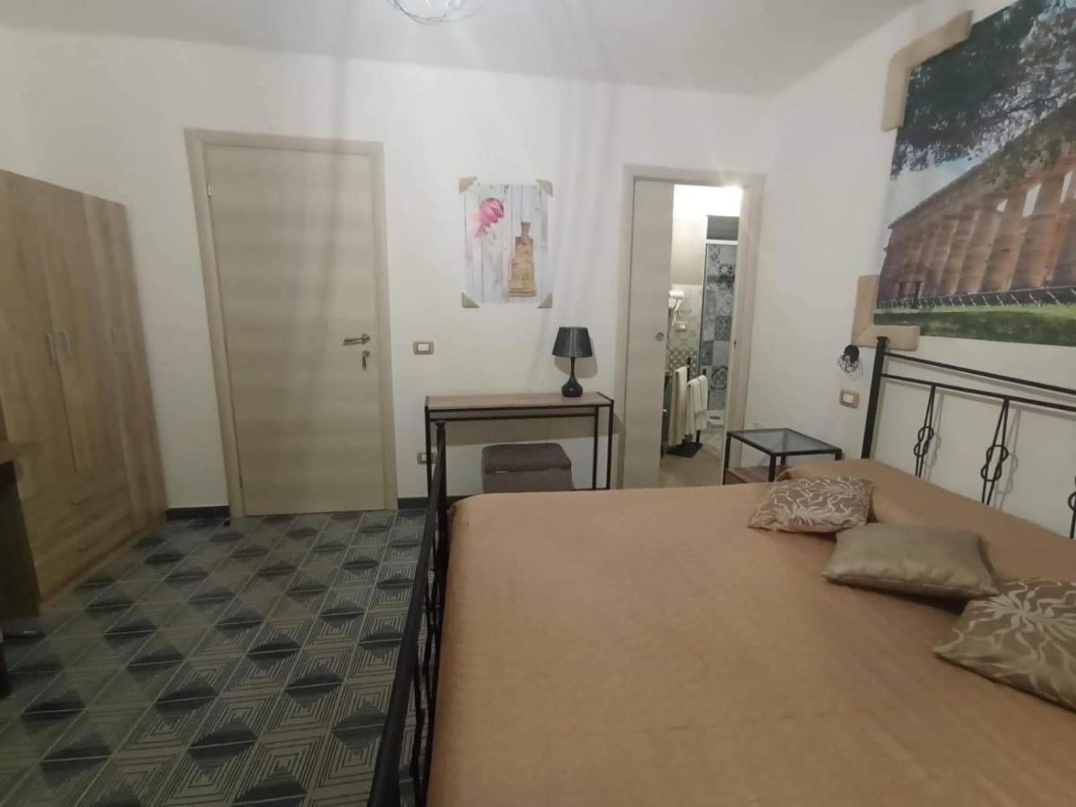 B&B Antica Hera Foce del Sele ภายนอก รูปภาพ